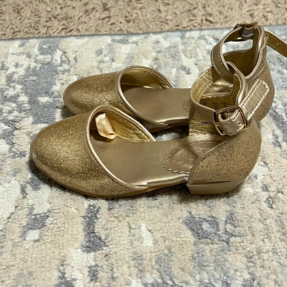 Disney Parks Gold Dress shoes
